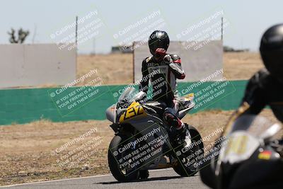 media/Jun-05-2022-WERA (Sun) [[64b01df28d]]/Race 3 C Superbike Expert Novice/